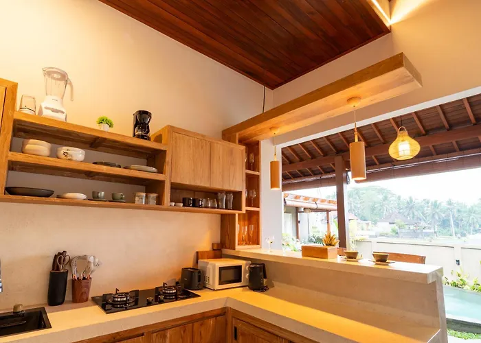 Gama House Keliki Villa *